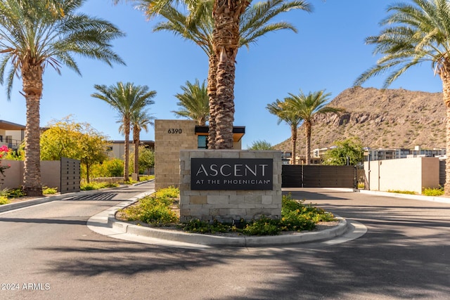 6311 E Phoenician Blvd Unit 18, Scottsdale, AZ 85251 - community / neighborhood sign featuring a mountain view
