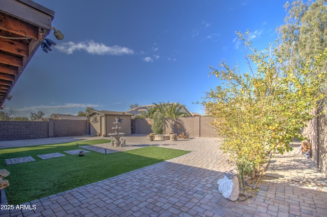 view of yard with a patio