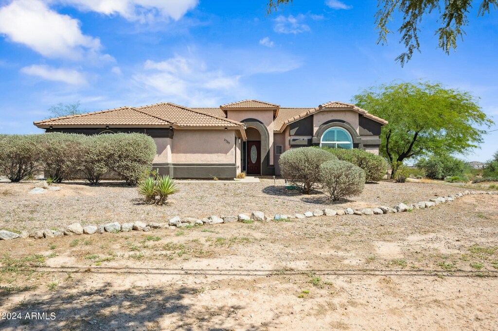 view of mediterranean / spanish home