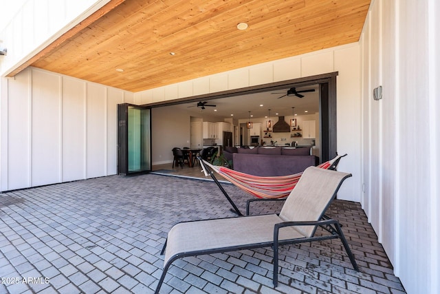 26112 N 7th Ave, Phoenix, AZ 85085 - view of patio