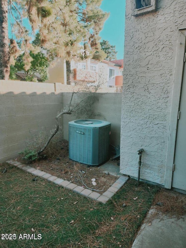 5704 E Aire Libre Ave Unit 1038, Scottsdale, AZ 85254 - exterior view of a cooling unit