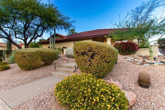 view of front of property