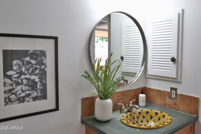 5246 N 20th St Unit B1, Phoenix, AZ 85016 - bathroom view of vanity