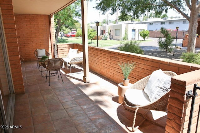 5246 N 20th St Unit B1, Phoenix, AZ 85016 - view of patio / terrace with a residential view