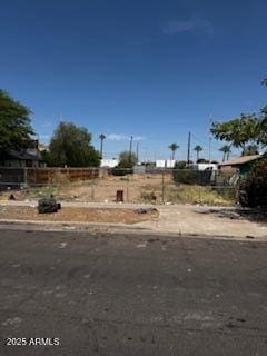 6825 N 59th Dr Unit 18, Glendale, AZ 85301