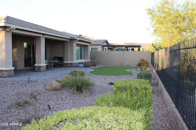 view of yard with a patio