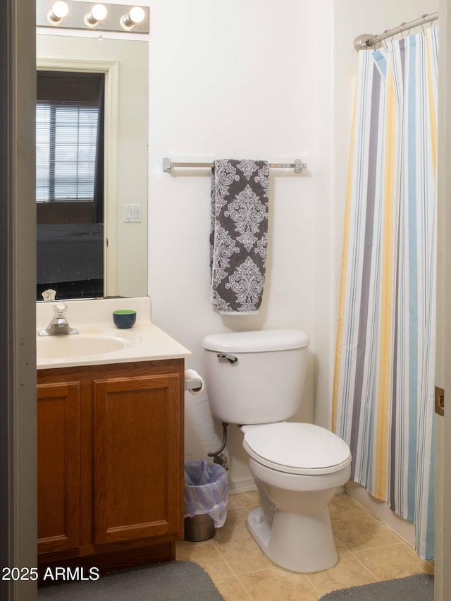 455 S Mesa Dr Unit 104, Mesa, AZ 85210 - full bath featuring vanity, toilet, tile patterned floors, and a shower with curtain