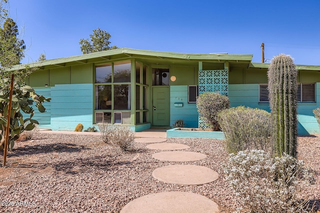 736 E Loyola Dr, Tempe, AZ 85282 - view of mid-century home