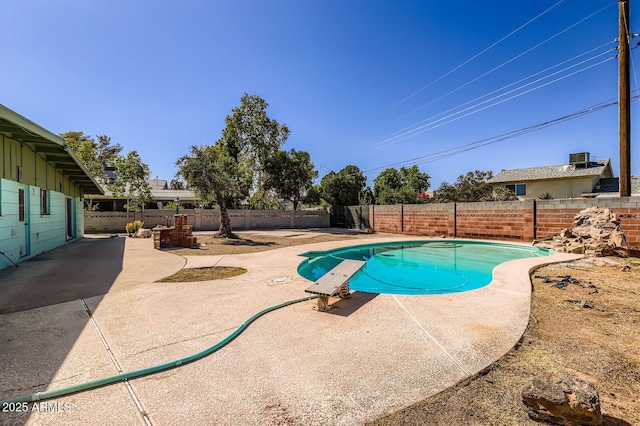 736 E Loyola Dr, Tempe, AZ 85282 - view of pool with a patio and a fenced backyard