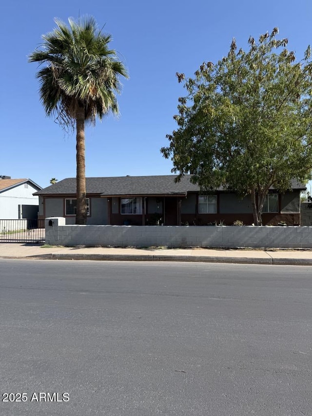 6429 W Palm Ln, Phoenix, AZ 85035 - view of ranch-style house