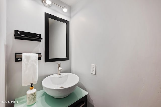 23211 N 22nd Pl, Phoenix, AZ 85024 - bathroom with vanity