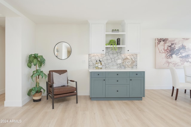 living area featuring light hardwood / wood-style flooring