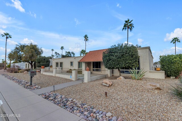 view of front of property