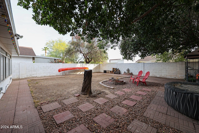 view of yard with a patio