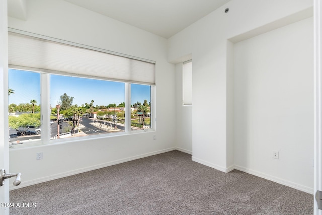 empty room with carpet