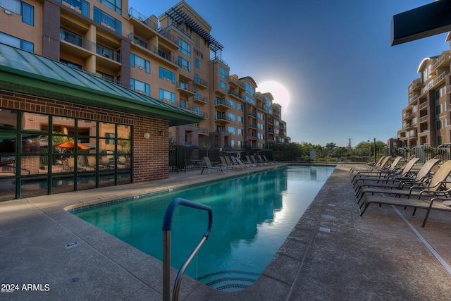 view of swimming pool