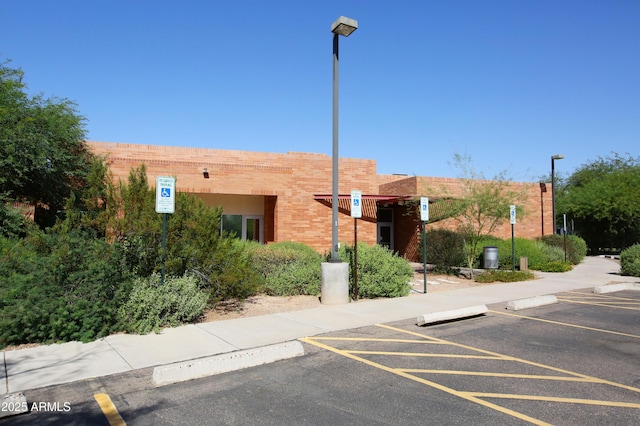 9235 N 101st St, Scottsdale, AZ 85258 - view of property with uncovered parking