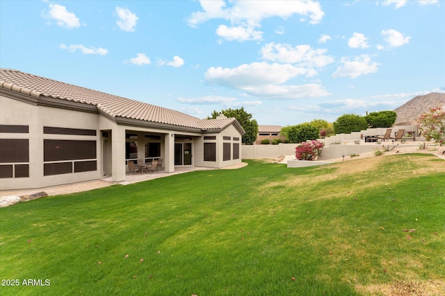 16615 N 109th Pl, Scottsdale, AZ 85255 - view of yard with fence and a patio area