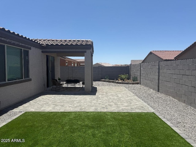 1418 E Jacqueline Pl, Casa Grande, AZ 85122 - view of yard with a patio