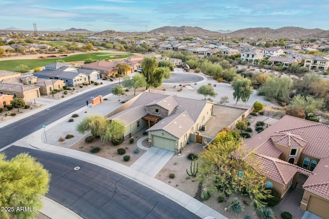 bird's eye view with a mountain view