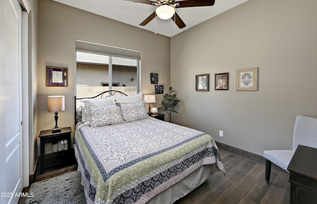 932 N Gomez St, Dewey, AZ 86327 - bedroom with dark wood-type flooring and a ceiling fan