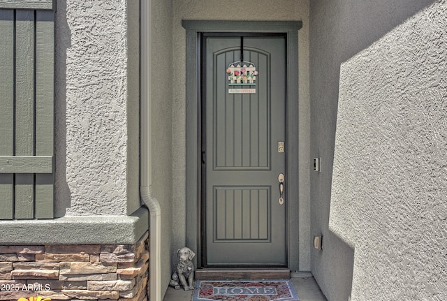 932 N Gomez St, Dewey, AZ 86327 - entrance to property featuring stucco siding