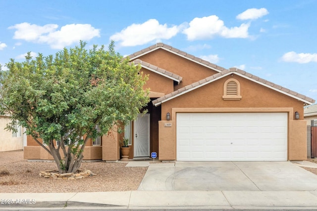 view of front of house featuring a garage