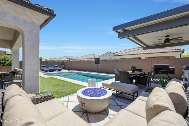 view of pool featuring a fenced in pool, a fenced backyard, a patio, outdoor lounge area, and outdoor dining space