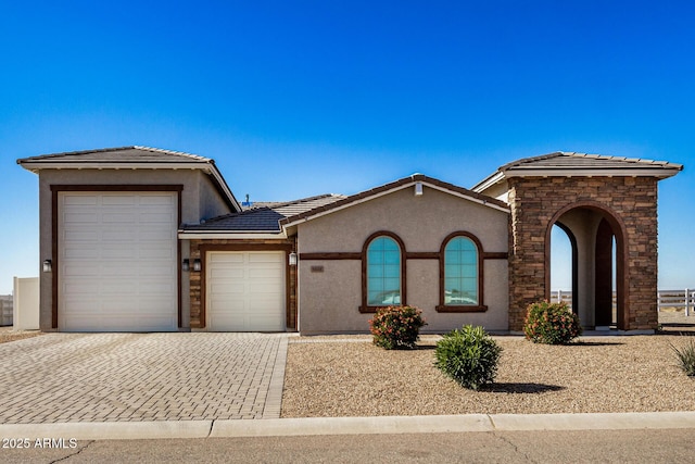 view of front facade with a garage