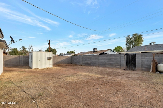 view of yard with a shed