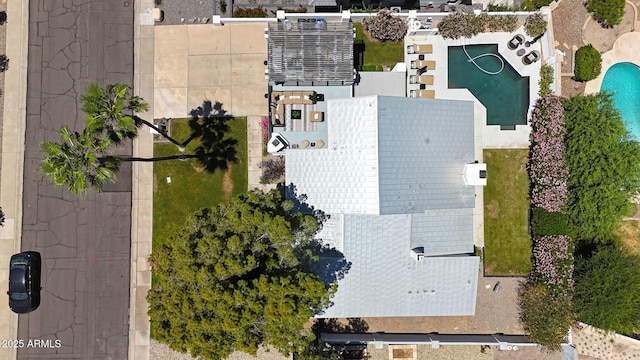 drone / aerial view of a pool area