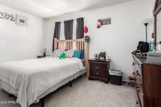 7506 N 47th Dr, Glendale, AZ 85301 - bedroom featuring a textured ceiling and carpet floors