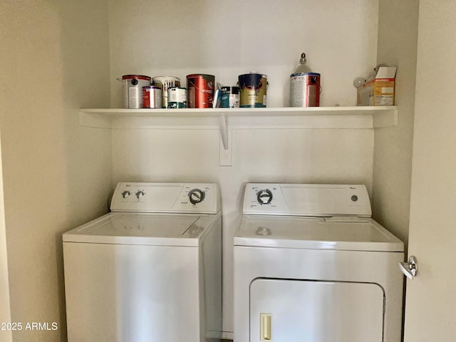 2402 E 5th St Unit 1472, Tempe, AZ 85288 - laundry room featuring washer and clothes dryer