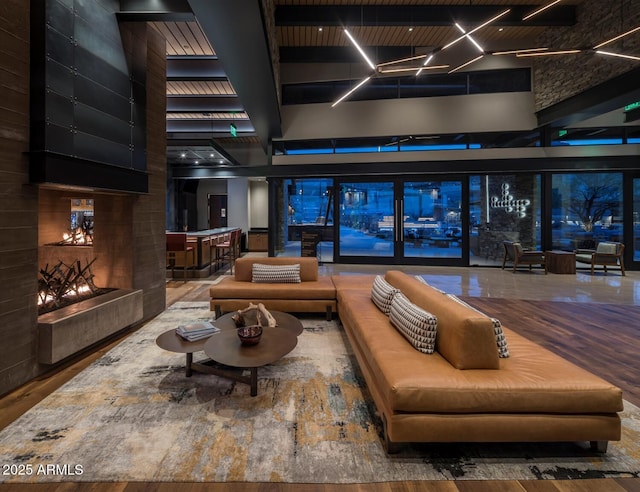 24642 N 123rd Pl Unit 114, Scottsdale, AZ 85255 - building lobby featuring a high ceiling