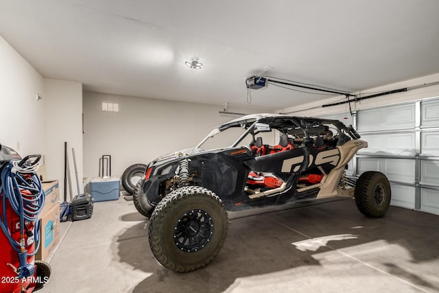 23332 N Serenity Trl, Florence, AZ 85132 - garage with a garage door opener