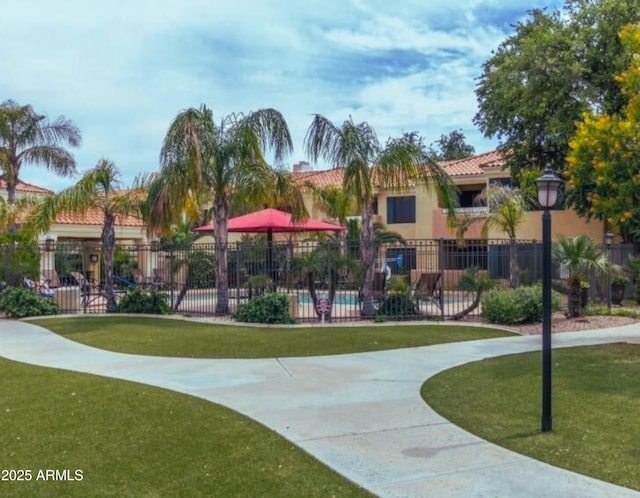 9990 N Scottsdale Rd Unit 1048, Paradise Valley AZ, 85253, 2 bedrooms, 2 baths multi for sale