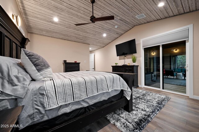 1500 W Pinetree Ct, Show Low, AZ 85901 - bedroom with wood finished floors, lofted ceiling, access to outside, recessed lighting, and a ceiling fan