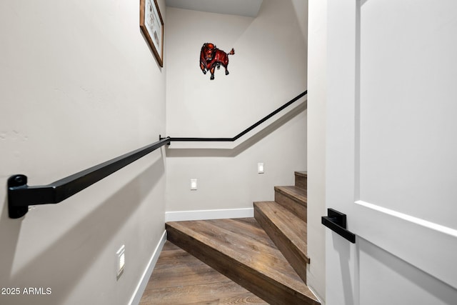 1500 W Pinetree Ct, Show Low, AZ 85901 - stairway with wood finished floors and baseboards