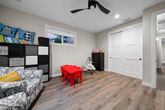 1500 W Pinetree Ct, Show Low, AZ 85901 - rec room featuring wood finished floors, a ceiling fan, and recessed lighting