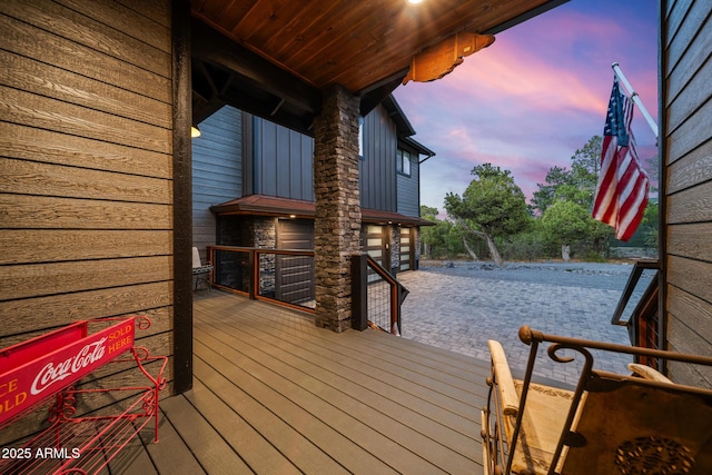 1500 W Pinetree Ct, Show Low, AZ 85901 - view of deck at dusk