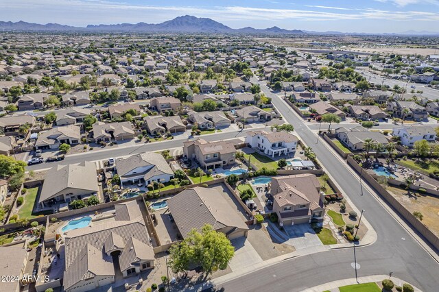 bird's eye view featuring a mountain view