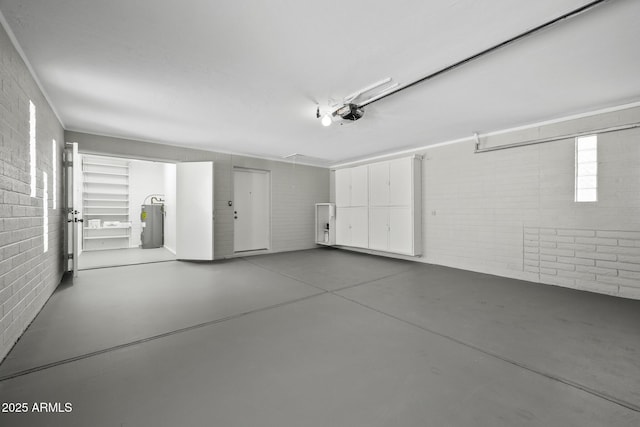5148 E Edgewood Cir, Mesa, AZ 85206 - garage featuring a garage door opener