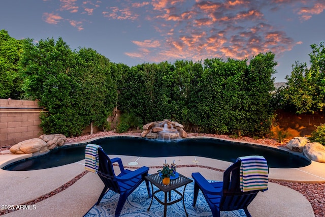 4215 W Hackamore Dr, Phoenix, AZ 85083 - view of pool with an in-ground hot tub