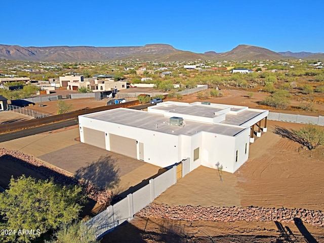 bird's eye view with a mountain view