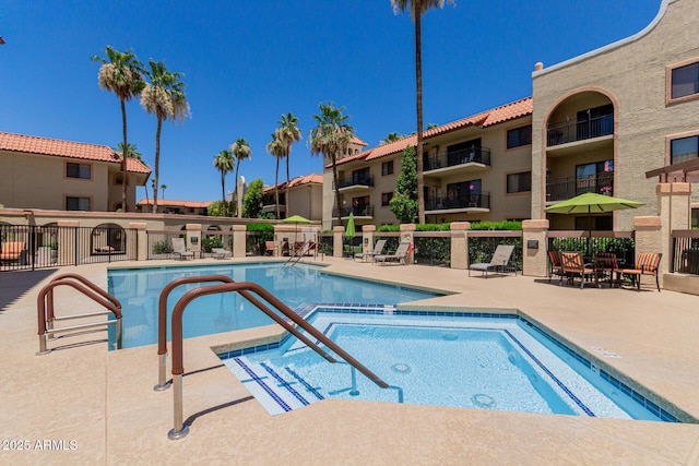 10330 W Thunderbird Blvd Unit C109, Sun City, AZ 85351 - community pool with a patio