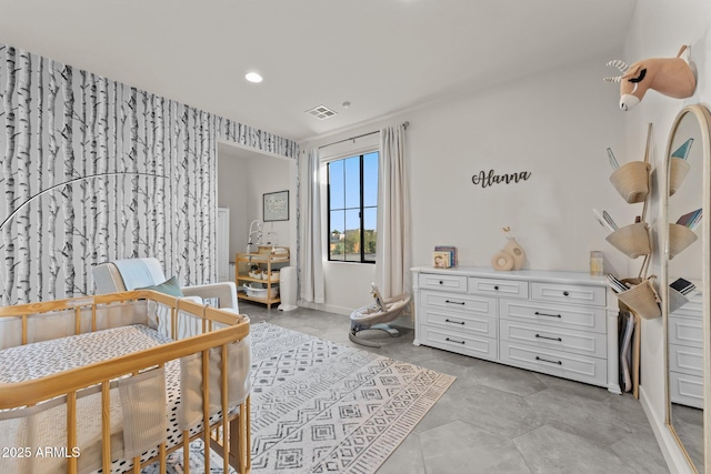 bedroom with visible vents, baseboards, and recessed lighting