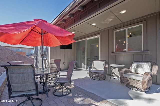 211 S Thunder Mtn, Payson, AZ 85541 - view of patio with outdoor dining area