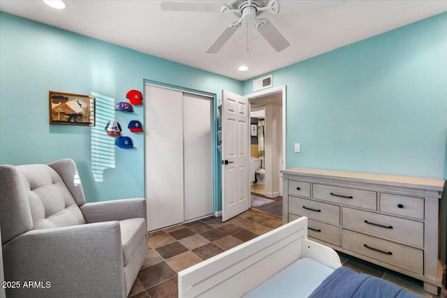 bedroom with a closet, visible vents, recessed lighting, and ceiling fan