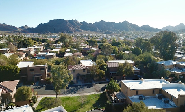 bird's eye view with a mountain view