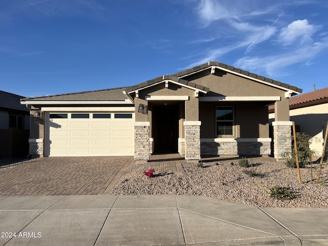 view of front of house featuring a garage